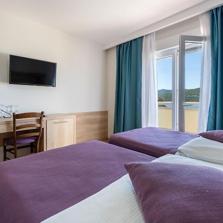 נאום Hotel Porat מראה חיצוני תמונה