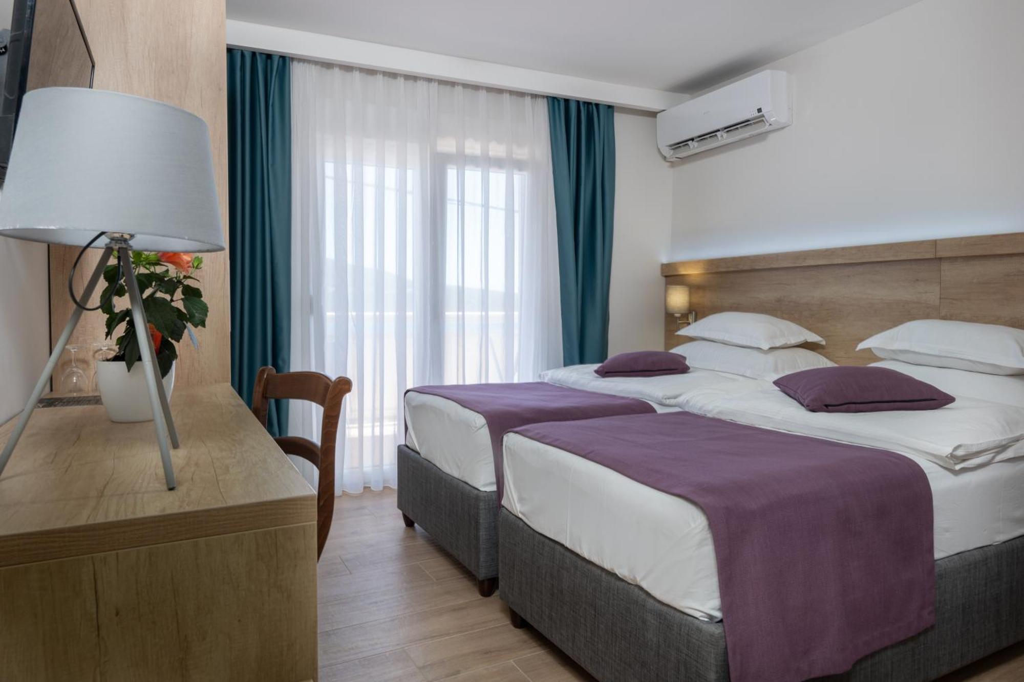 נאום Hotel Porat מראה חיצוני תמונה