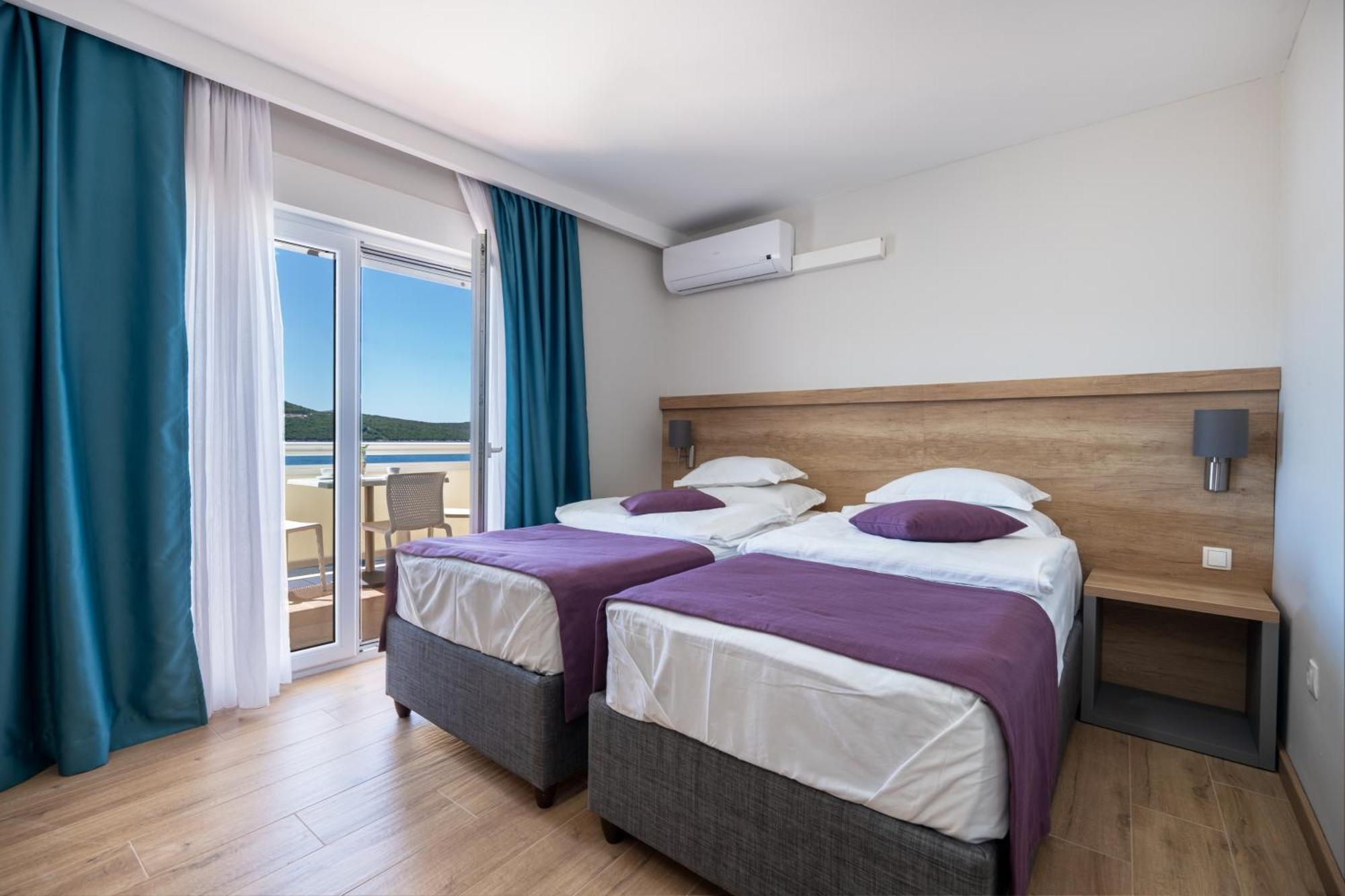 נאום Hotel Porat מראה חיצוני תמונה