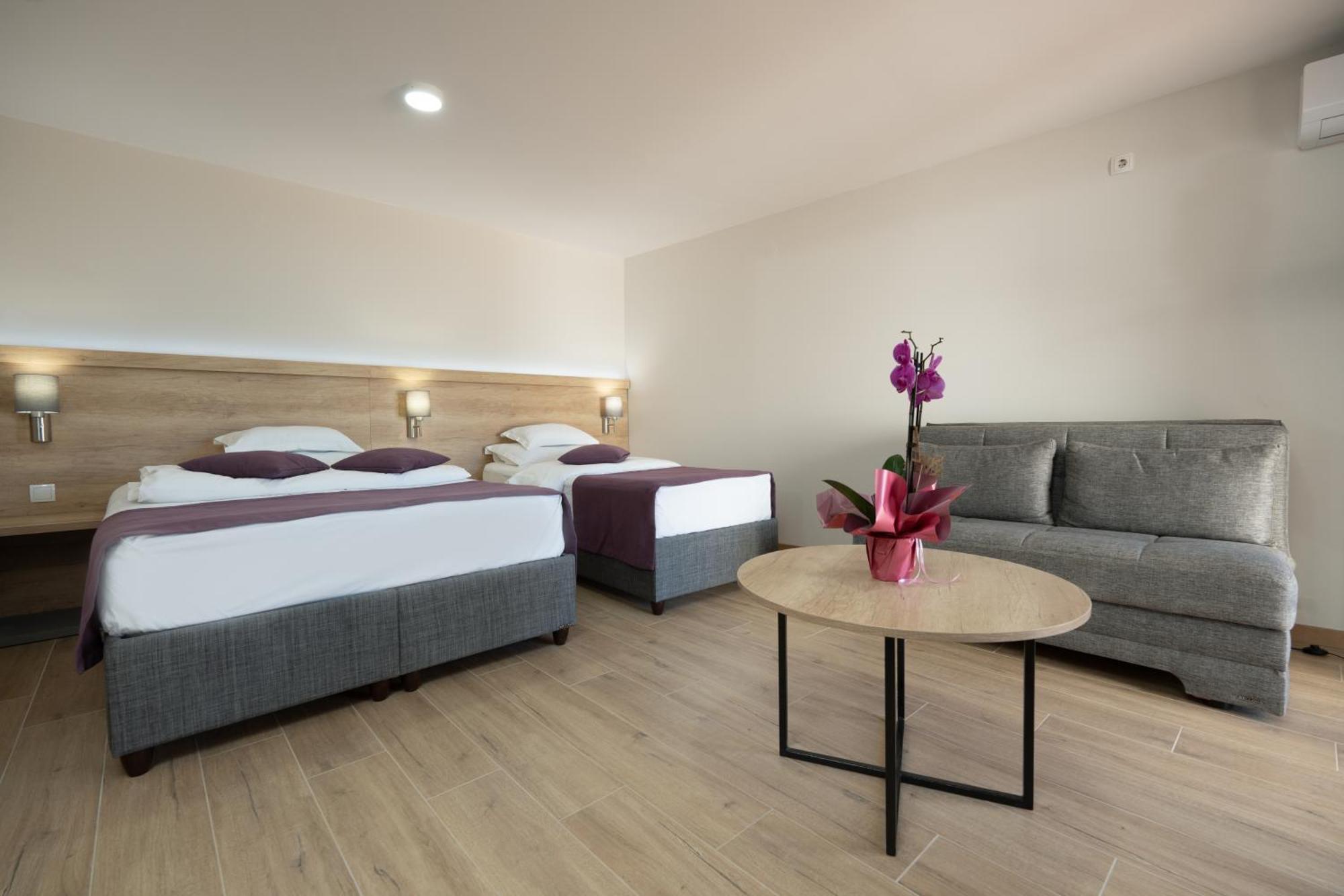 נאום Hotel Porat מראה חיצוני תמונה