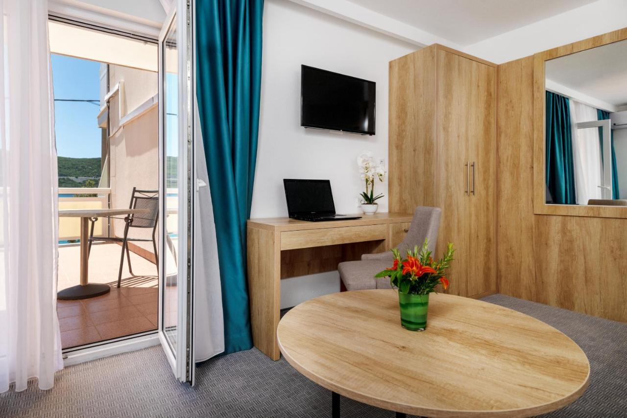 נאום Hotel Porat מראה חיצוני תמונה